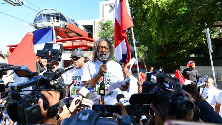 Comunidades marchan en Santiago contra presuntos proyectos mineros en la cordillera Septentrional