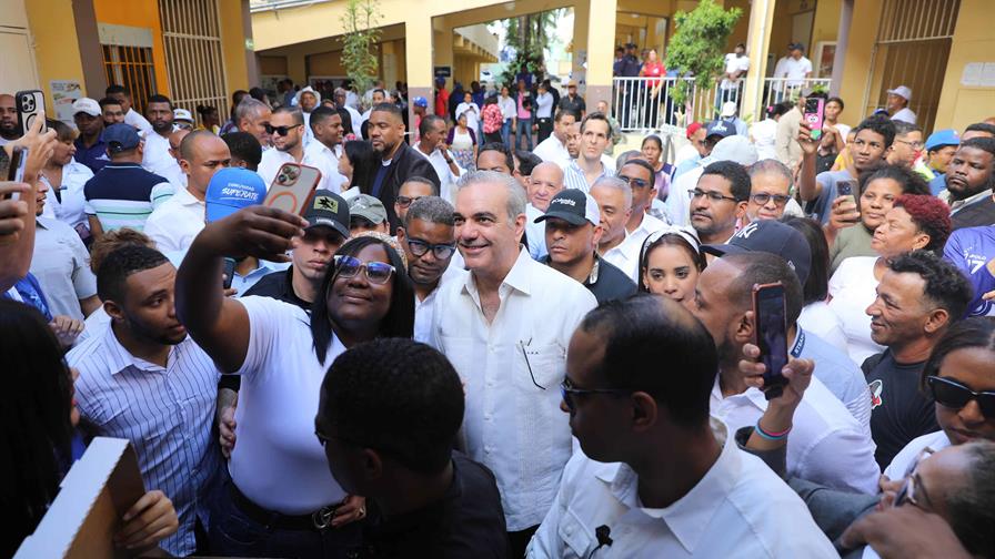Abinader encabezar&aacute; inauguraciones en el Gran Santo Domingo y el DN este s&aacute;bado