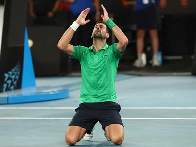 Djokovic cambia el guión, vence a Sinner y va a la final con Alcaraz
