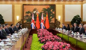 Reino Unido insiste en reforzar lazos con China pese a advertencia de Trump