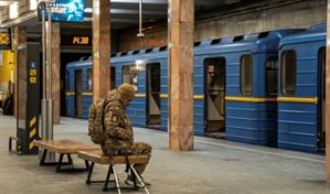 Un apag&oacute;n deja temporalmente a Kiev sin metro