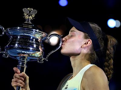 Elena Rybakina derrota a Sabalenka y gana el abierto australiano