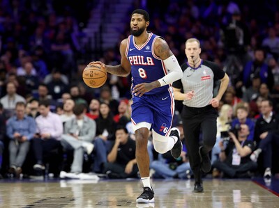 Embiid y George brillan en su regreso