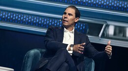 Rafael Nadal le da la bienvenida a Iga Swiatek