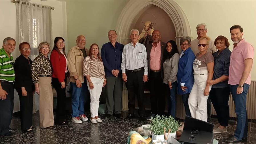 Primer encuentro literario del 2026 del Ateneo Insular Primer encuentro literario del 2026 del Ateneo Insular