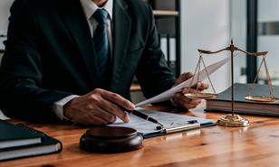 El Derecho que estudiamos y el Derecho que vivimos