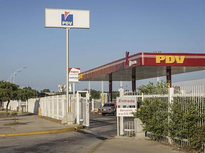 Donald Trump asegura que India comparará petróleo de Venezuela