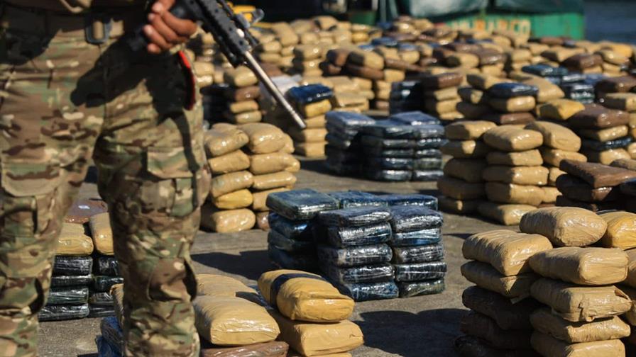 Panam&aacute; decomisa unas tres toneladas de droga en una embarcaci&oacute;n