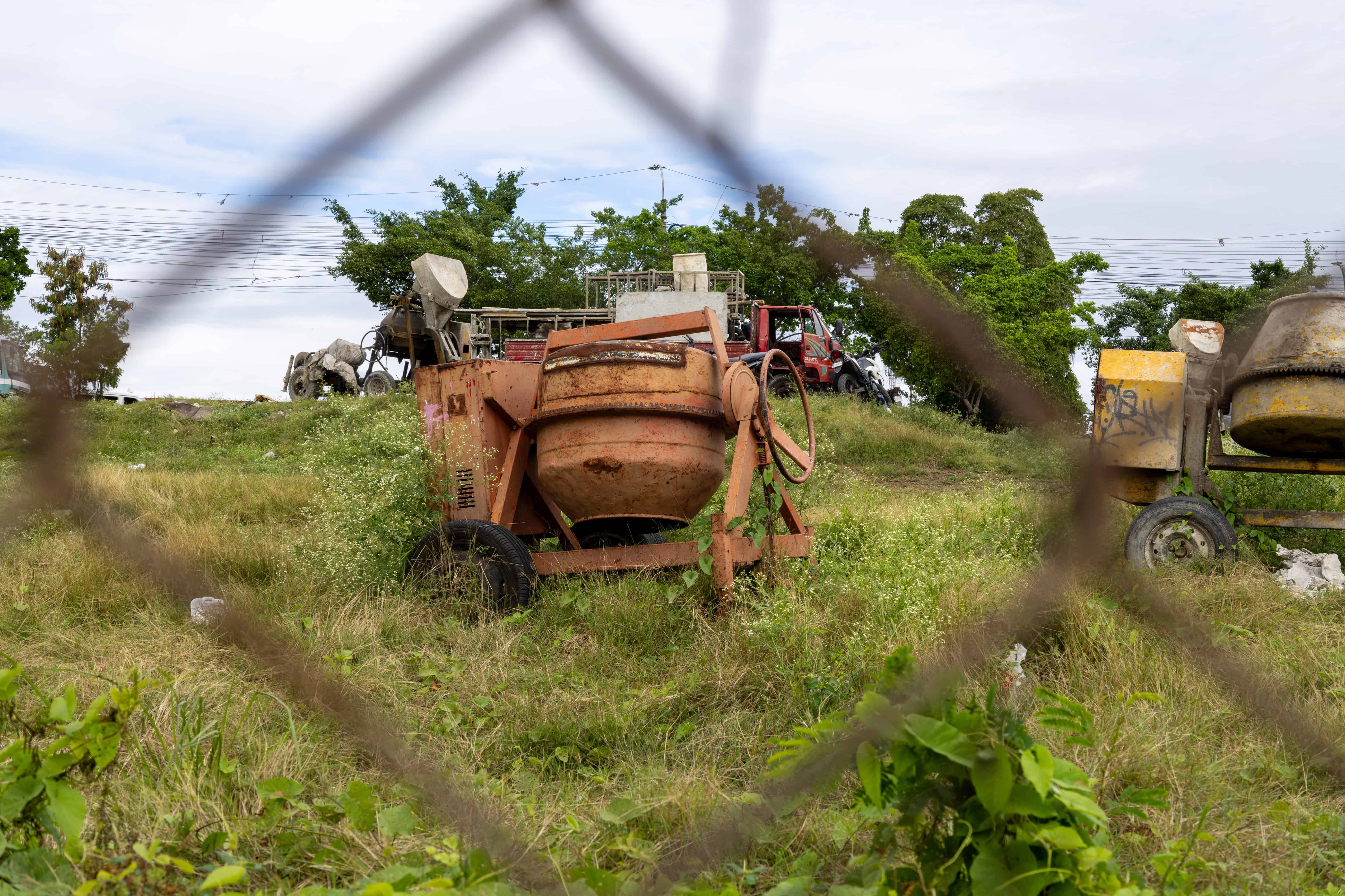 Parte de los equipos obsoletos utilizados para mezclar cemento.