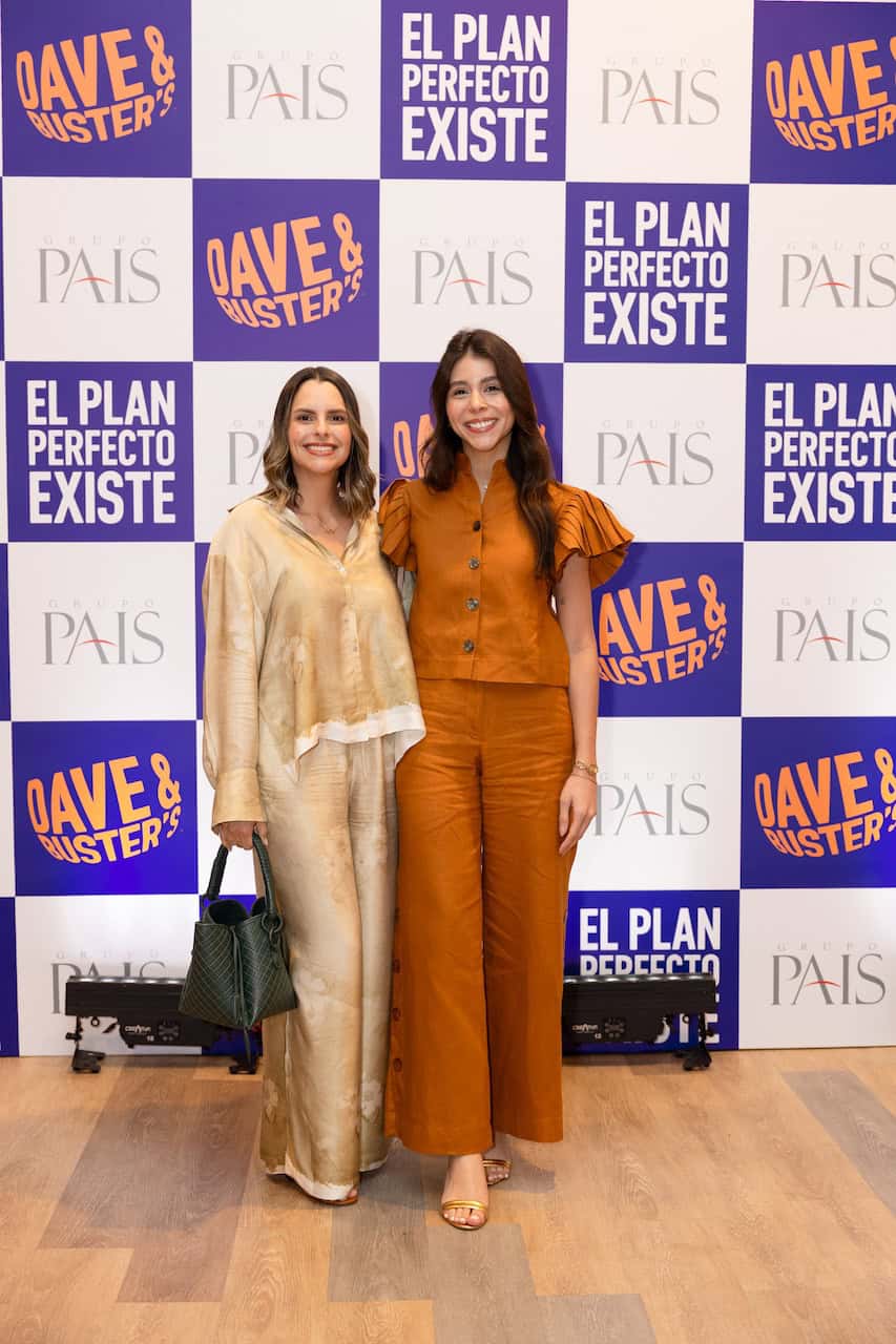 Shantal Espinal y Gabriela Benoit.