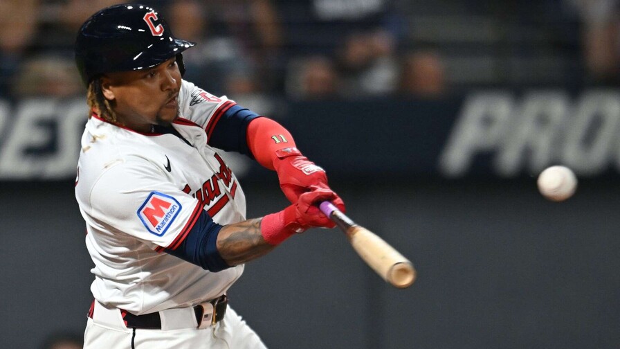 VIDEO | Jos&eacute; Ram&iacute;rez comienza a toda m&aacute;quina: rompe empate con doble de dos carreras, Cleveland gana