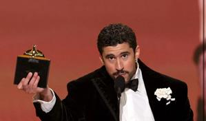 Bad Bunny hace historia y corona su poder latino con el &Aacute;lbum del a&ntilde;o en los Grammy 2026