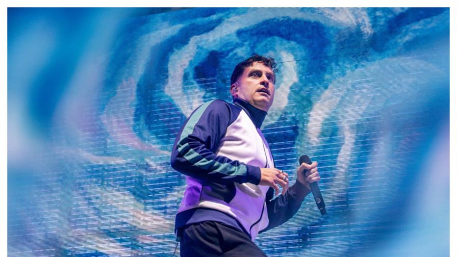 Video del momento en que el rapero español Delaossa cae desde 20 metros de altura en pleno concierto