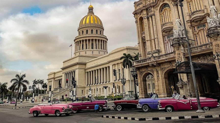 Fuerte ca&iacute;da del turismo en Cuba en 2025