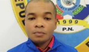 Arrestan a hombre acusado de recibir RD$321 mil producto de estafa electr&oacute;nica