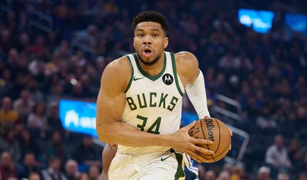 Antetokounmpo anuncia su continuidad en Milwaukee con gui&ntilde;o a El lobo de Wall Street