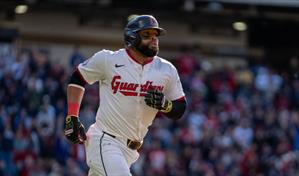 Los Dbacks aprueban que Carlos Santana juegue el Cl&aacute;sico Mundial con casi 40 a&ntilde;os