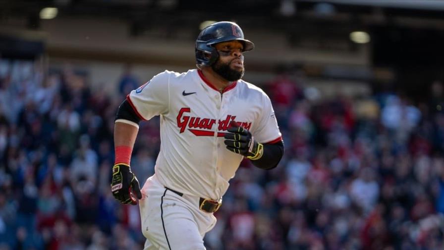 Los Dbacks aprueban que Carlos Santana juegue el Cl&aacute;sico Mundial con casi 40 a&ntilde;os