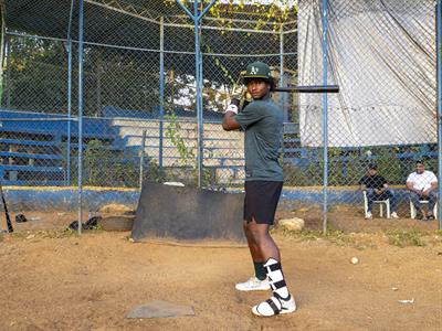 MLB: Johenssy Colomé su talento obligó a duplicarle el bono