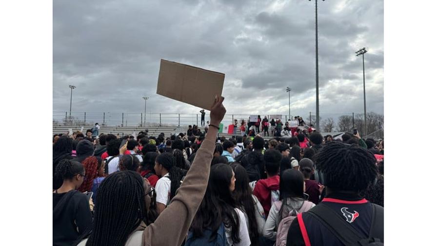 Texas busca represalias para los colegios p&uacute;blicos que permitan protestas estudiantiles