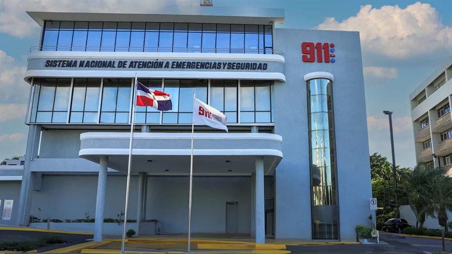 Tras incendio, operaciones de recepci&oacute;n y despacho de llamadas del 9-1-1 operar&aacute; desde Santiago