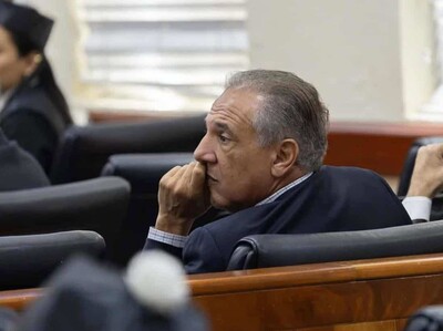 Defensa de Peralta dice fallo evidencia debilidades del caso Calamar