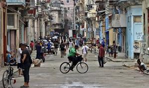 HRW denuncia represi&oacute;n, detenciones y agravamiento de la crisis econ&oacute;mica en Cuba