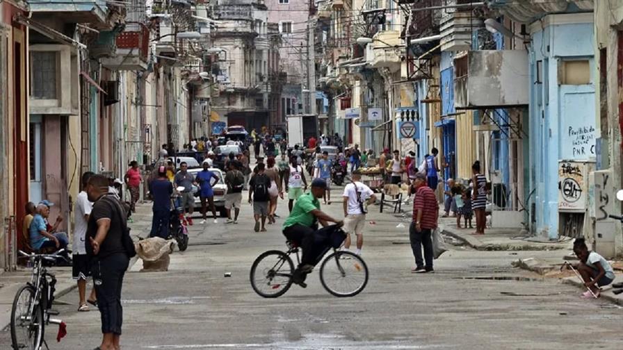 HRW denuncia represi&oacute;n, detenciones y agravamiento de la crisis econ&oacute;mica en Cuba
