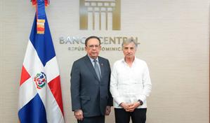 Valdez Albizu expone a embajador de la Uni&oacute;n Europea comportamiento econ&oacute;mico del pa&iacute;s