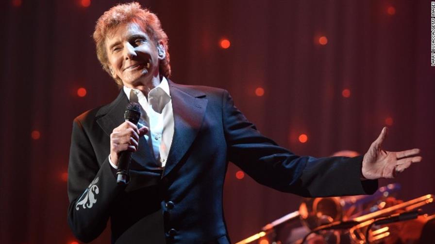 Barry Manilow pospone residencia en Las Vegas tras su tratamiento de c&aacute;ncer de pulm&oacute;n