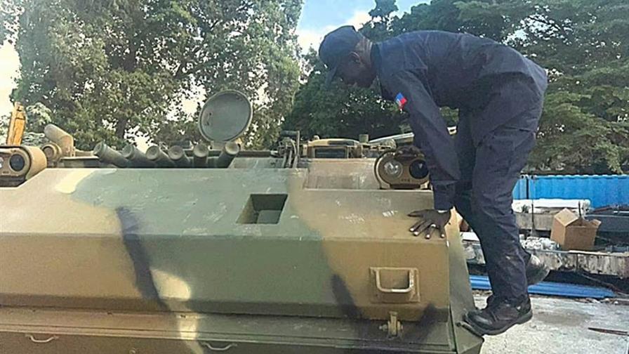 Polic&iacute;a de Hait&iacute; recibe tres veh&iacute;culos blindados donados por Corea del Sur