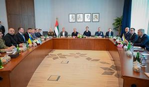 Ucrania dice que el di&aacute;logo con Rusia en Abu Dabi es "productivo"