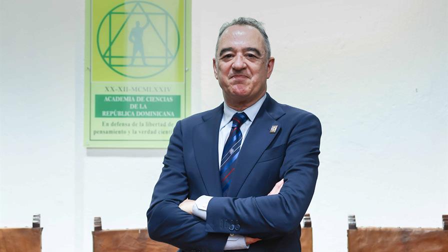 Investigador concluye que Rafael Solano no escribi&oacute; la emblem&aacute;tica canci&oacute;n Por amor