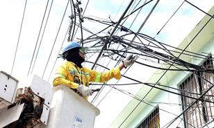 Las distribuidoras de electricidad no logran ver luz al final del t&uacute;nel; aumentan las p&eacute;rdidas