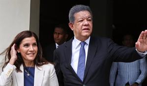 Leonel dice que habl&oacute; de seguridad y democracia durante la visita que le hizo embajadora de EE. UU.