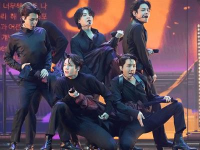 Marchan para exigir claridad en ventas de boletas de BTS en México