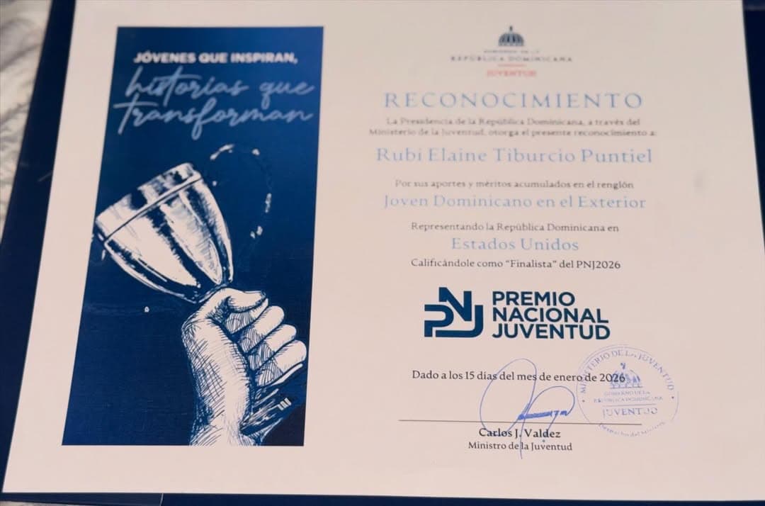 Diplomado recibido por Rub&iacute; Tiburcio como finalista del Premio Nacional de la Juventud 2026.