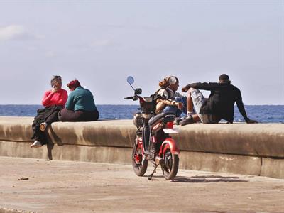 Cuba cierra hoteles ante desabastecimiento de combustible