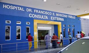 Pelea en el Hospital Moscoso Puello tras la muerte de un paciente que recib&iacute;a hemodi&aacute;lisis