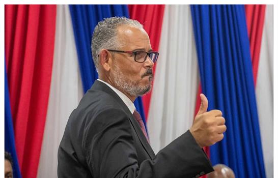 El primer ministro haitiano tras asumir el Poder Ejecutivo: "Pongamos a Hait&iacute; en primer lugar"