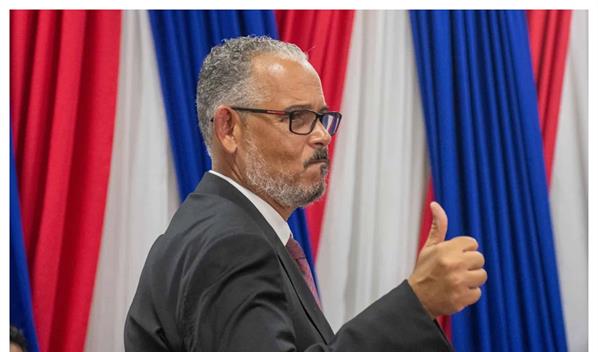 El primer ministro haitiano tras asumir el Poder Ejecutivo: "Pongamos a Hait&iacute; en primer lugar"