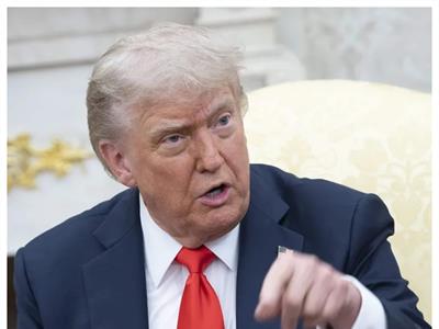 Trump impone arancel de 25 % a países que compren bienes de Irán