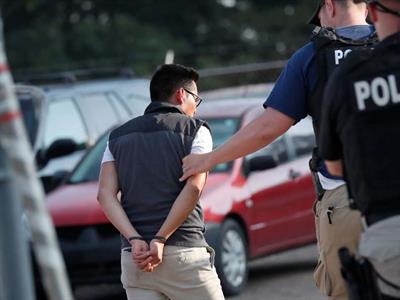 Un tribunal valida la detención de migrantes sin derecho a fianza