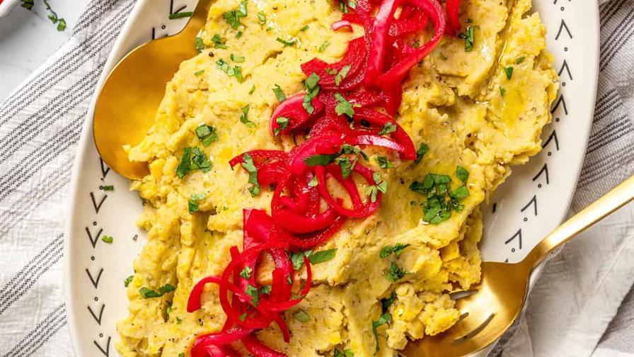 D&iacute;a del Mang&uacute; &iquest;cu&aacute;l es tu acompa&ntilde;amiento preferido salami, los tres golpes y carne guisada?