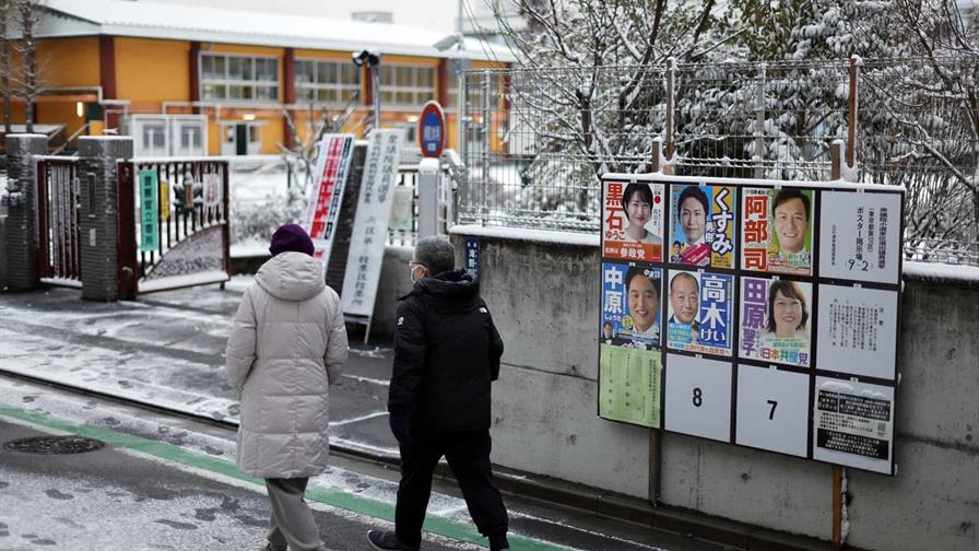 La nieve fuerza el cierre anticipado de algunos colegios electorales en generales en Jap&oacute;n