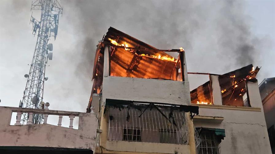 Se incendia vivienda en el residencial Constelaci&oacute;n en el Distrito Nacional