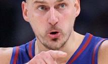 Jokic supera los triples dobles de Robertson, los Lakers ganan sin Doncic