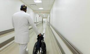 El Gobierno aumenta y concede pensiones a casi 800 servidores de salud en lo que va de a&ntilde;o