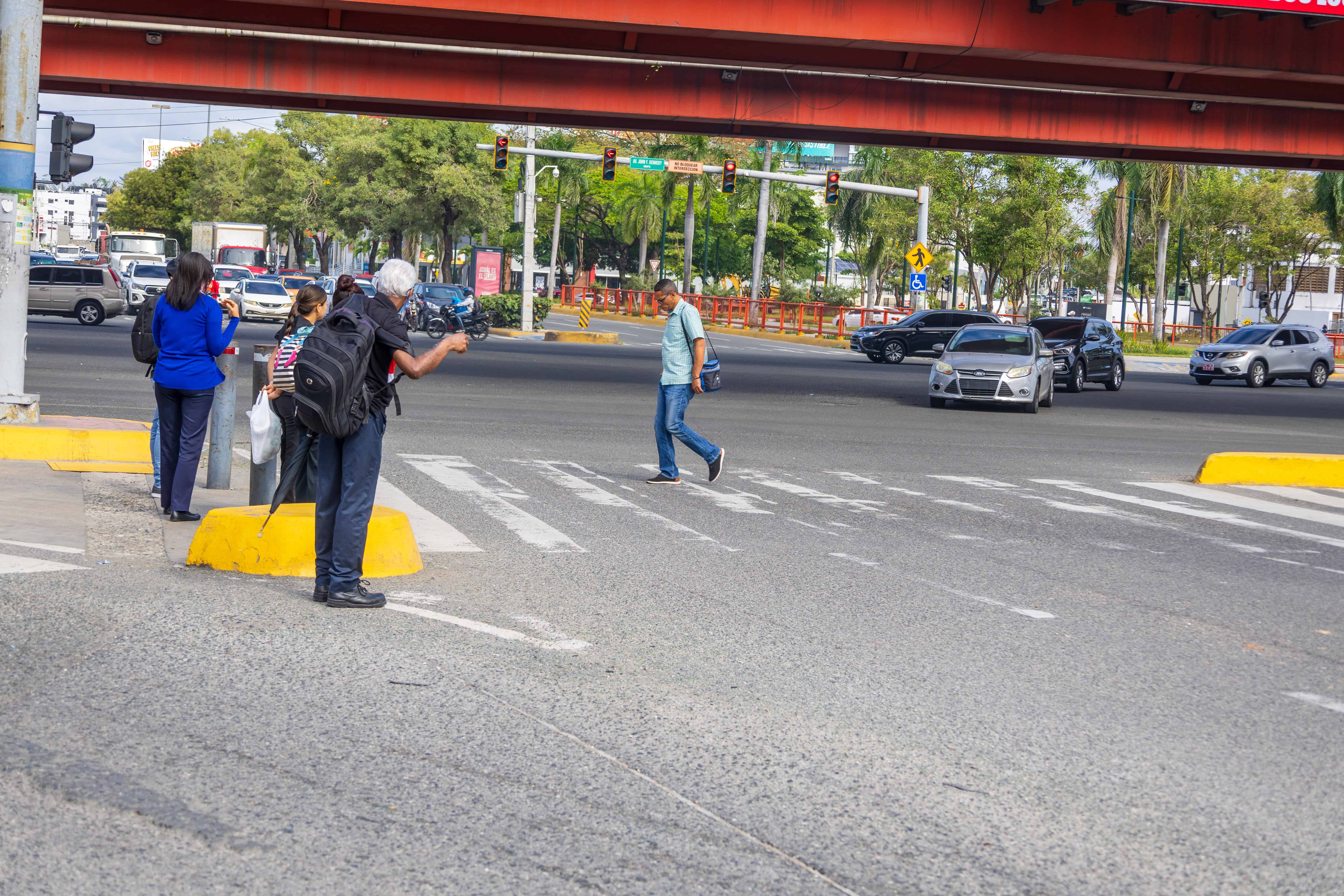 Algunas personas no respetan las normas.