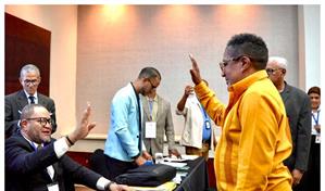 El merenguero Kinito M&eacute;ndez es electo nuevo presidente de Sgacedom